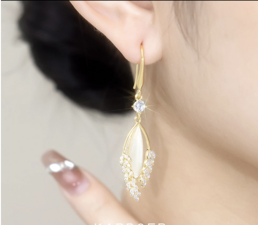 🔥2026 New Arrival ＆ Hot Sale🔥Fashion Cat's Eye Stone Earrings